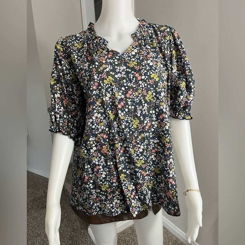 NWT Hudson Gray navy Floral Print Women's Top size XL